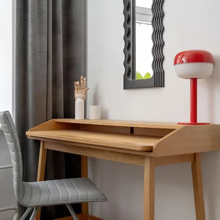 Unique & Functional Near Market Square By Renters * ヴロツワフ