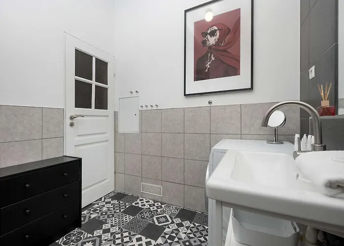 Unique & Functional Near Market Square By Renters Apartment Wroclaw