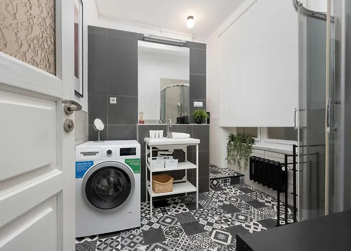 Unique & Functional Near Market Square By Renters Wroclaw